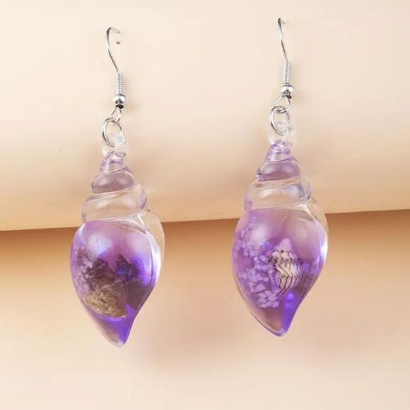 Hand crafted glowing seashell dangle earrings - Picture 6 of 6